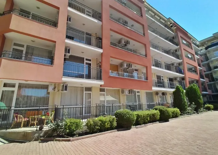 сънсет бийч 3 Слънчев бряг